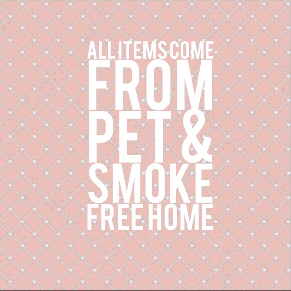 Meet your Posher, Amanda - Picture 2 of 3